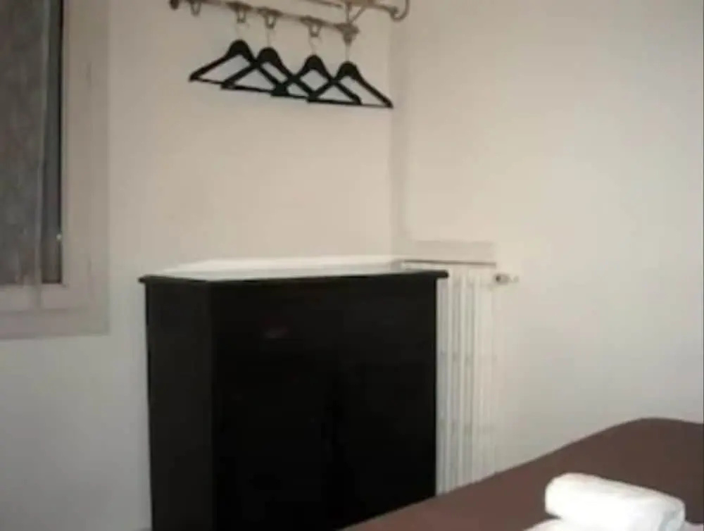 Economy Double room (twin beds)