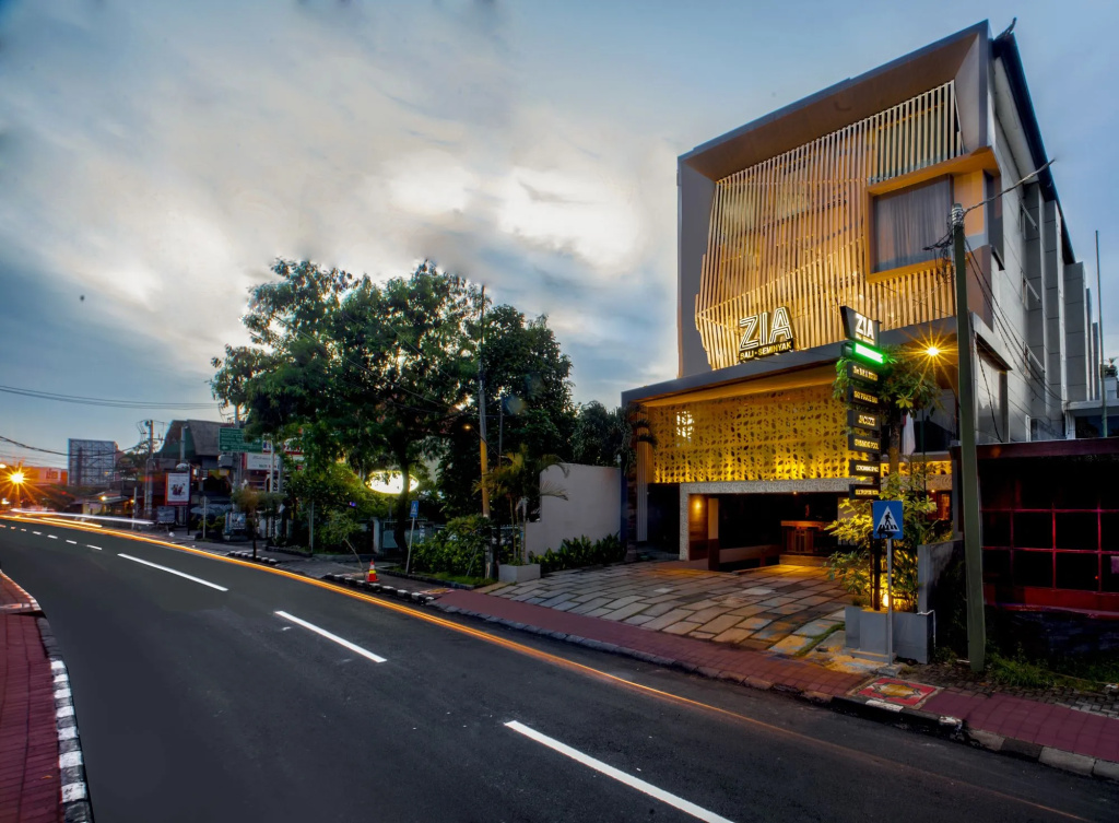 Daun Bali Seminyak Hotel — фото