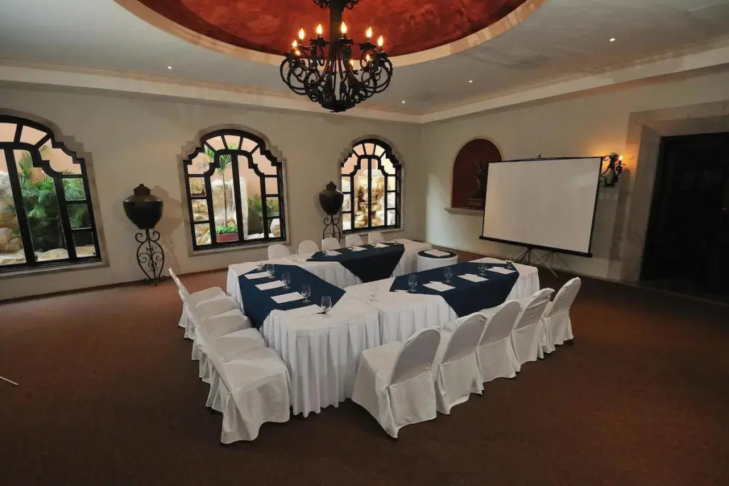 Marina Fiesta Resort & Spa - Général