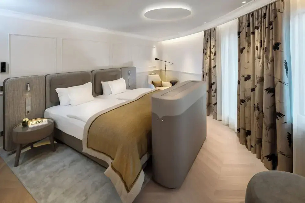 Luxury Penthouse Suite
