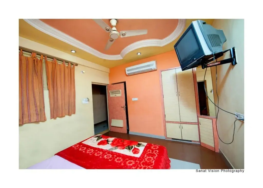 Hotel Dhoom