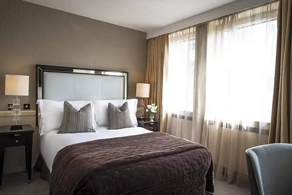 The Bristol Hotel - Chambres