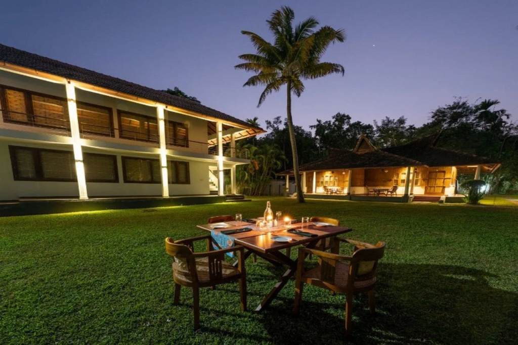amã Stays & Trails, Pathiramanal Villa Alleppey
