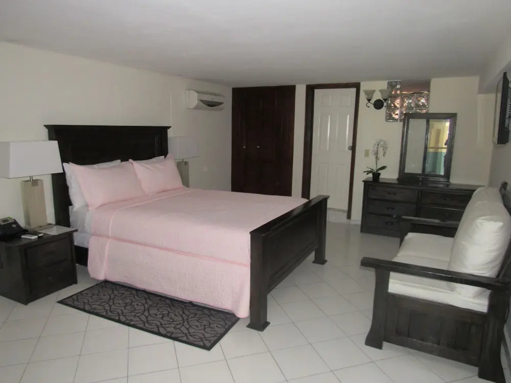 Economy room