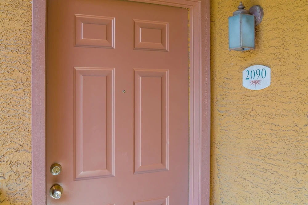 Totally Renovated : 2bed/2bath:Gated Complex in N. Phoenix Condo