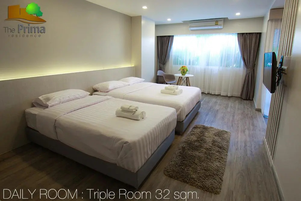 Standard Triple room