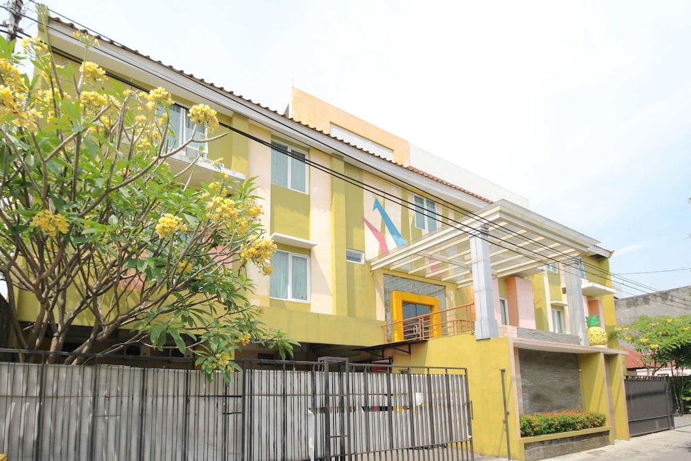 Airy Eco Adi Sucipto Gang Nanas Lima 6 Solo