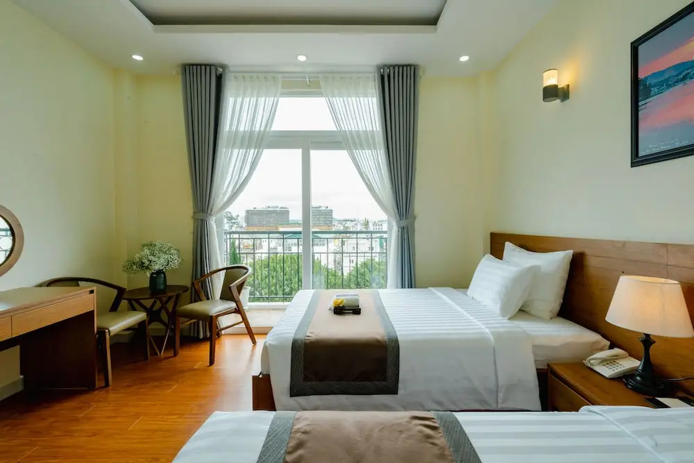 Luxury Double room (full double bed)