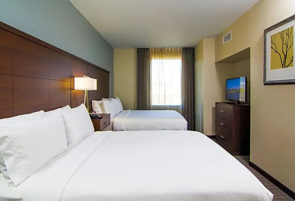 Staybridge Suites Carlsbad by IHG - Chambres