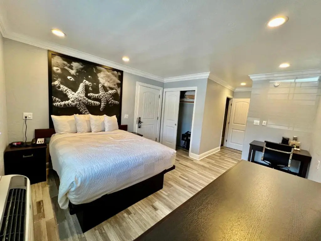 Aura Inn Monterey - Chambres