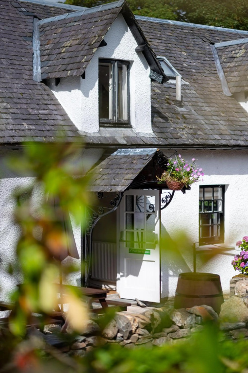 Ardeonaig Hotel & Restaurant