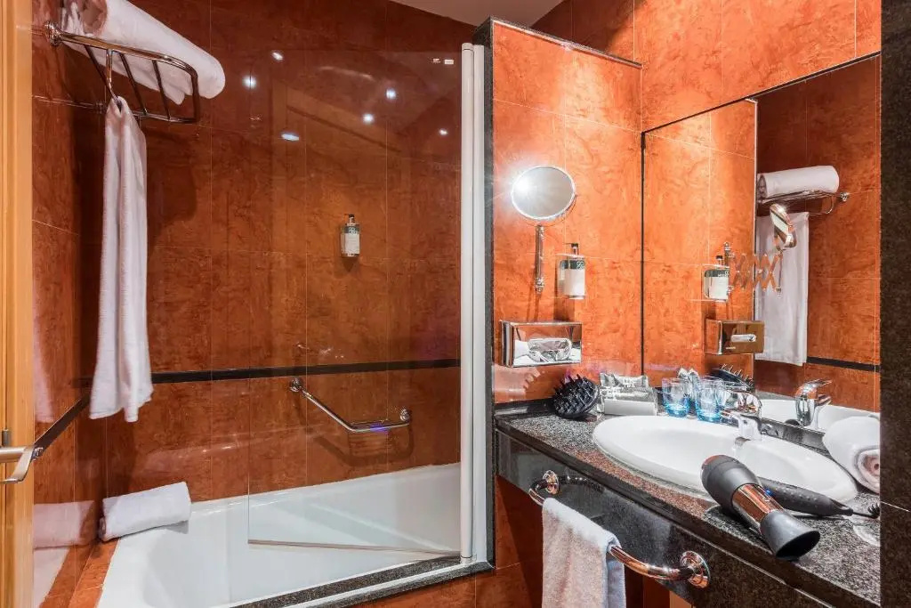 Hotel Zentral Leon Camino - Chambres