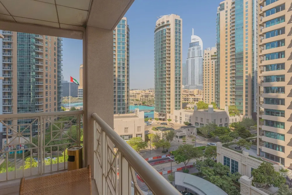 BellaVista - 29BLVD- 2BR - Fountain View