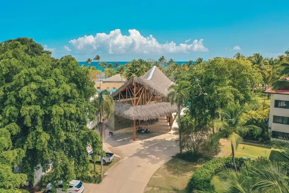 3br apt With Terrace and Beach Access Portillo