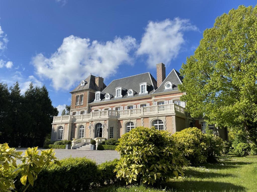 Château Hotel de Noyelles, Baie de Somme by null