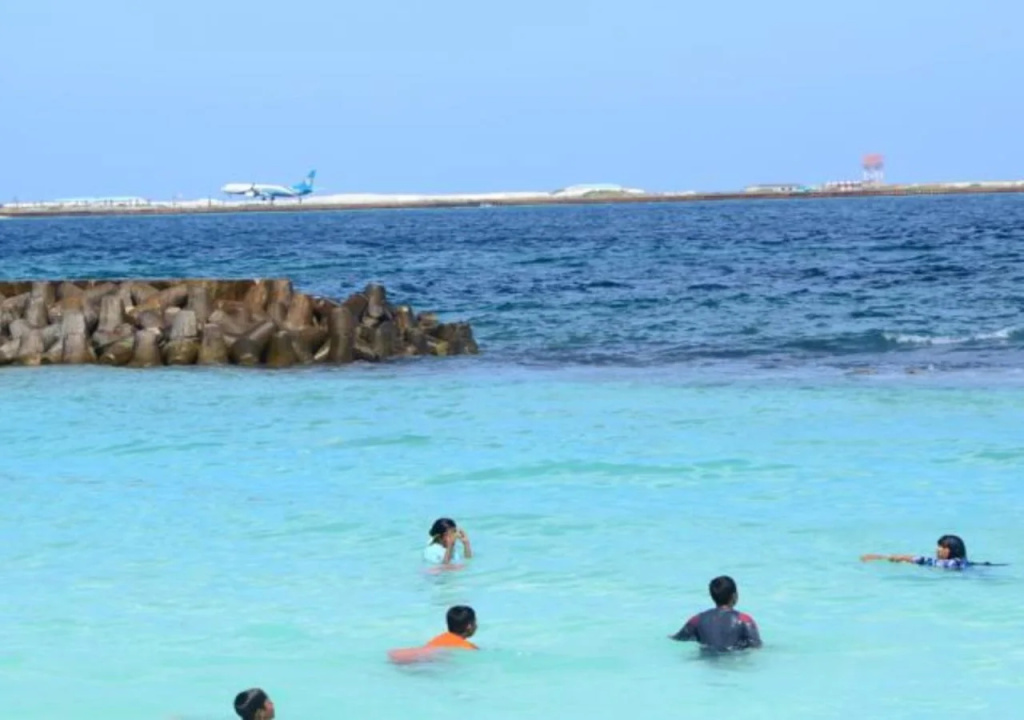 Beach & Waterfront