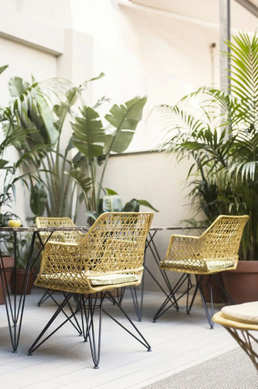 Yurbban Trafalgar Hotel picture