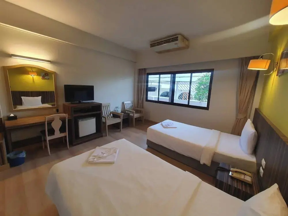 Bunjongburi Hotel - Chambres