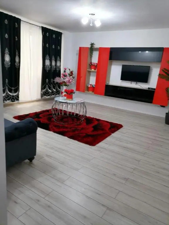Apartament cu 3 camere