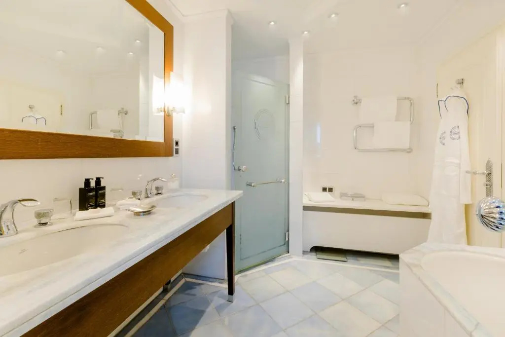 Excelsior Hotel Ernst am Dom - Chambres