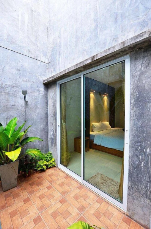Balcony & Terrace