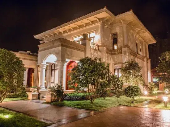 Qingyuan Hengda Gulong huangteng hot spring villa