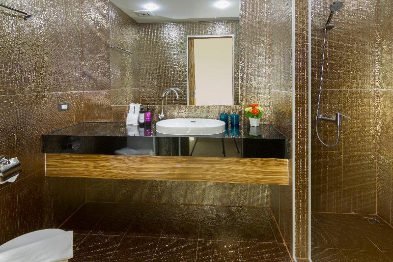 Вилла с 3 комнатами с балконом в Tropicana Pool Villa