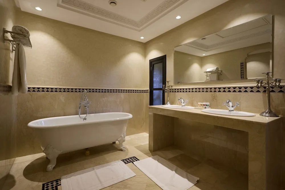 The Levantine - фото 12