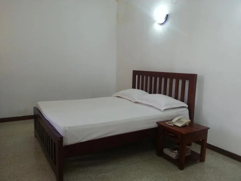 Hotel 12 - Général