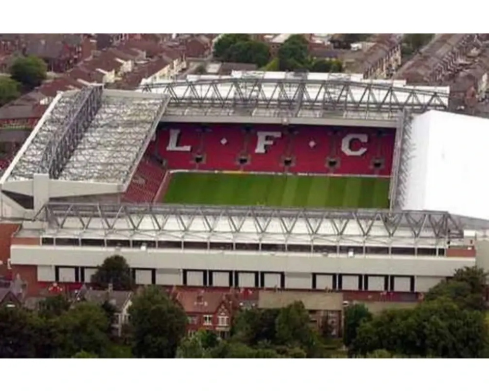 New 3 bed House LFC Layover