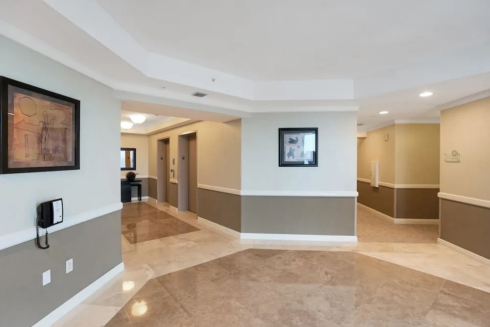 Private Ocean Condos at Trump Sunny Isles - Chambres