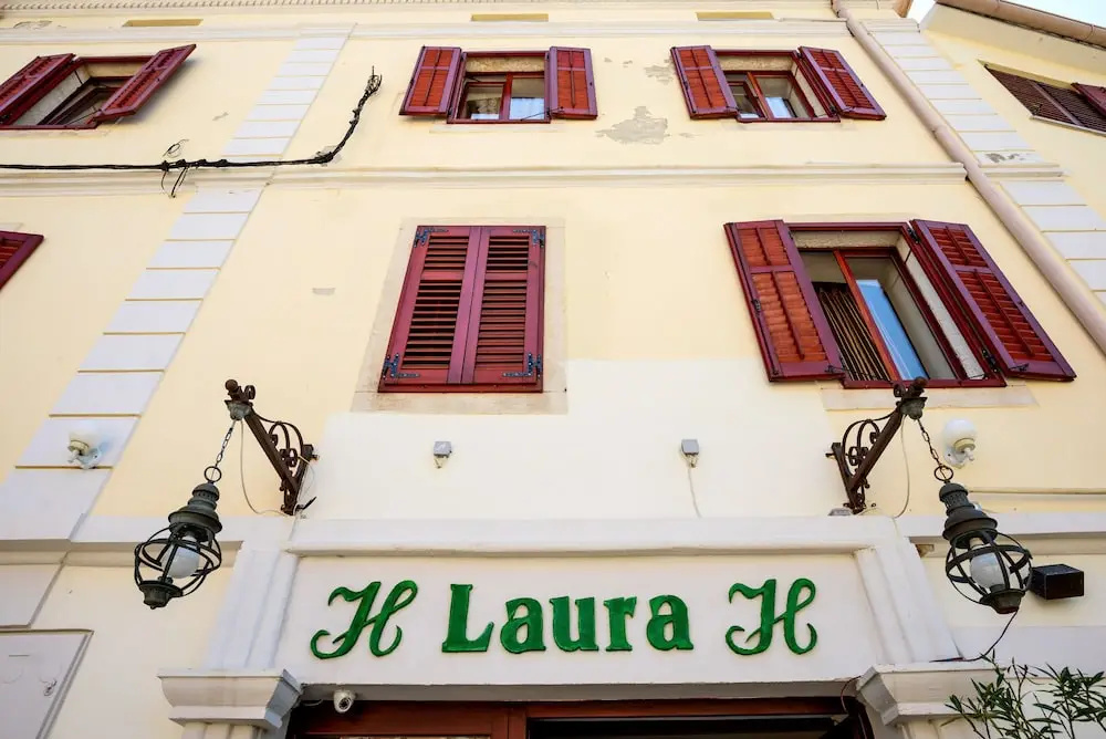 Rooms Laura
