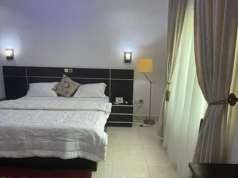 Beach Sand Hotel and Resort — фото 4