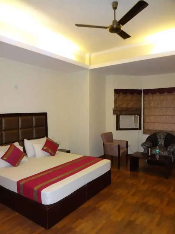 Deluxe Suite