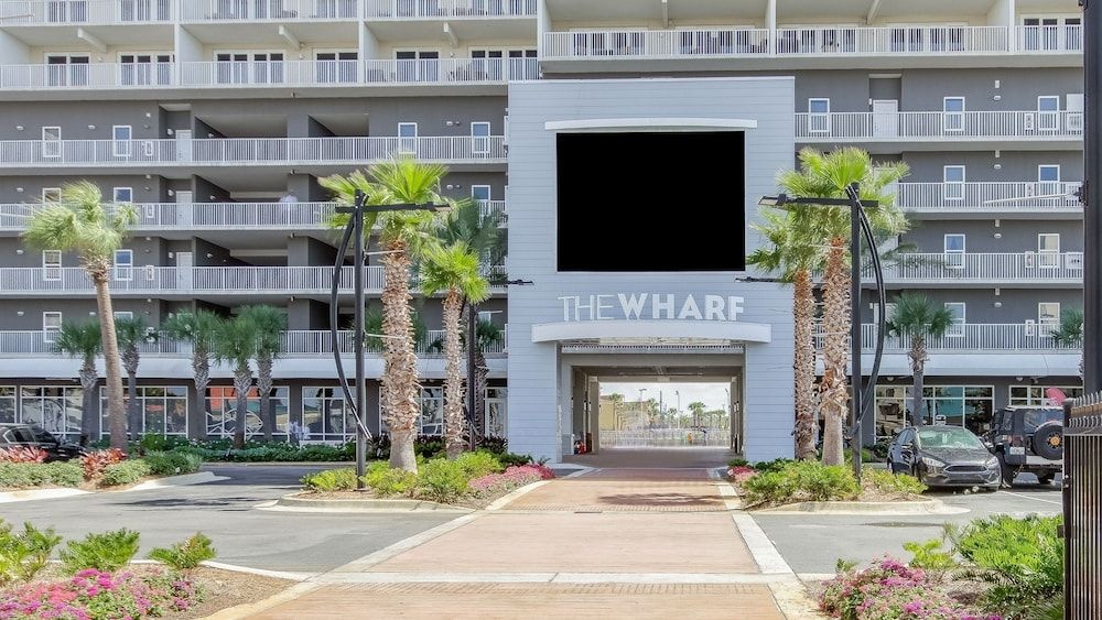 Laketown Wharf By Blueswell