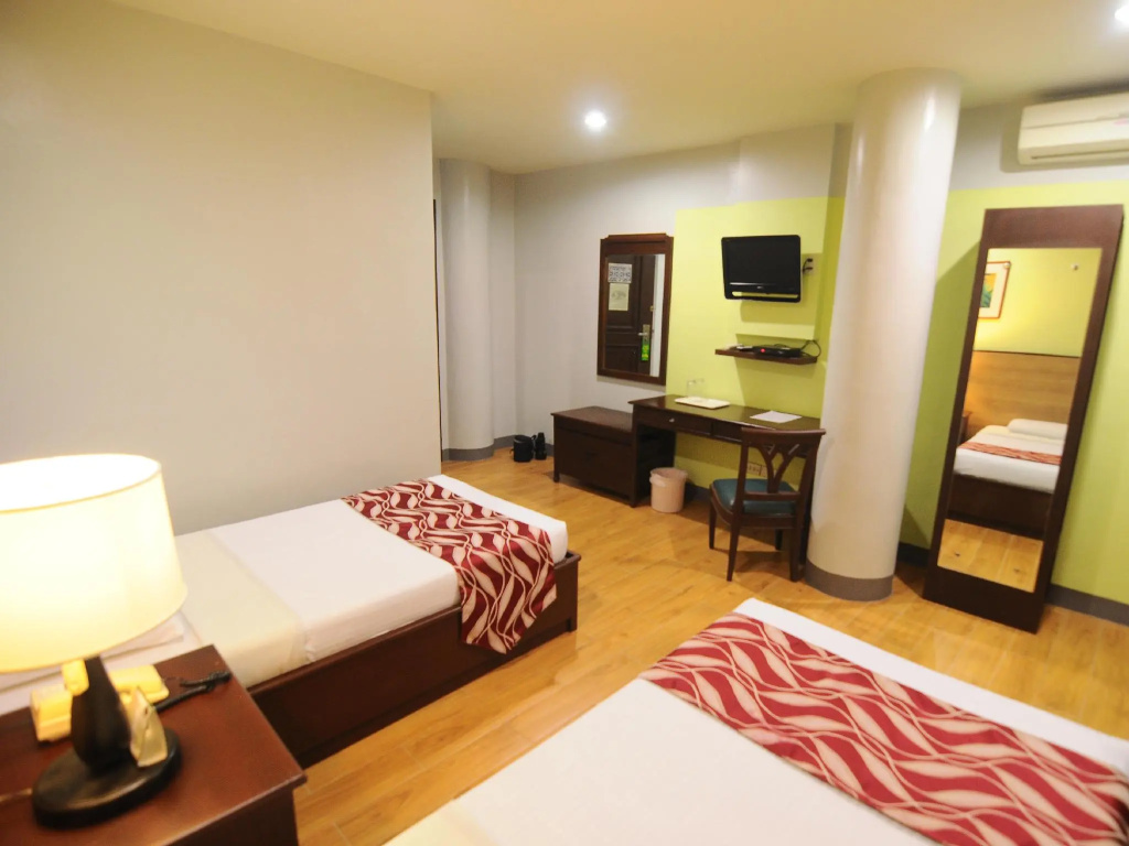 Deluxe Double room (twin beds)
