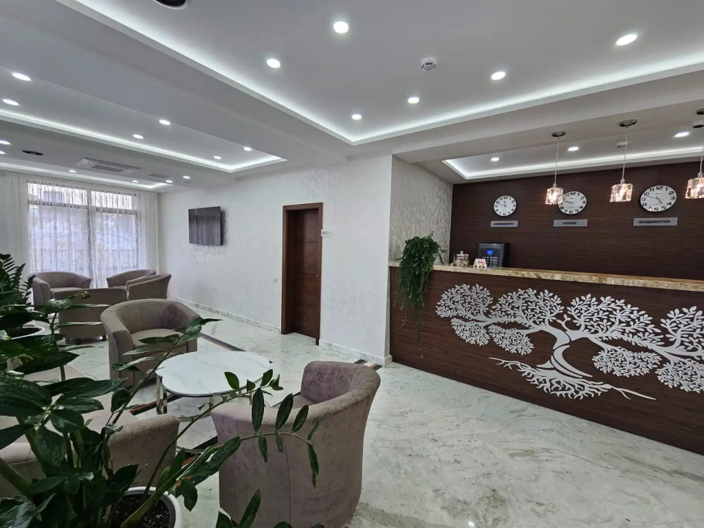 Lobby & Reception