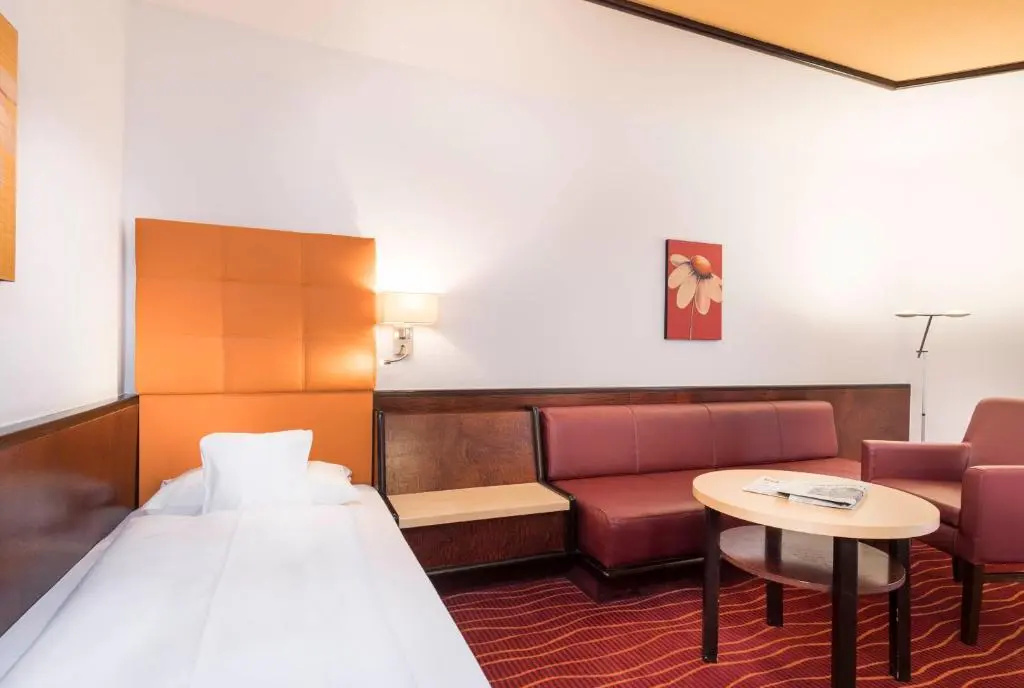 Economy room