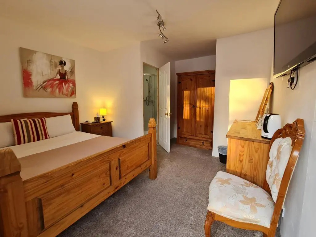Standard Double room with garden view (full double bed)