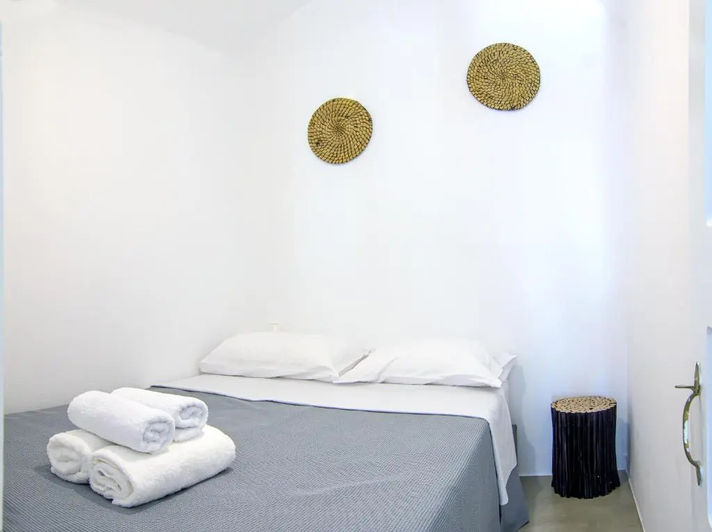 2 Bedrooms Villa