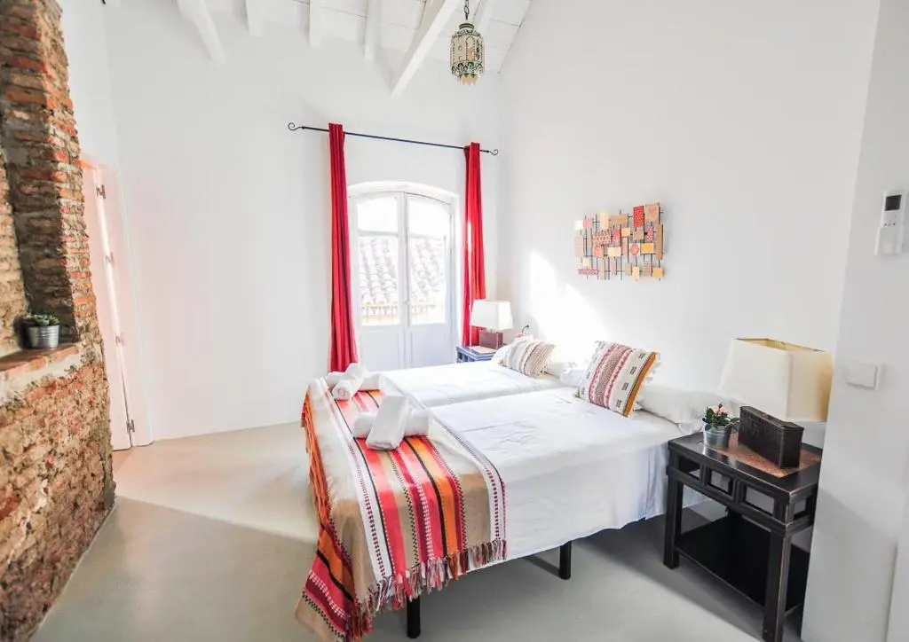 Standard Double room with balcony (full double bed)