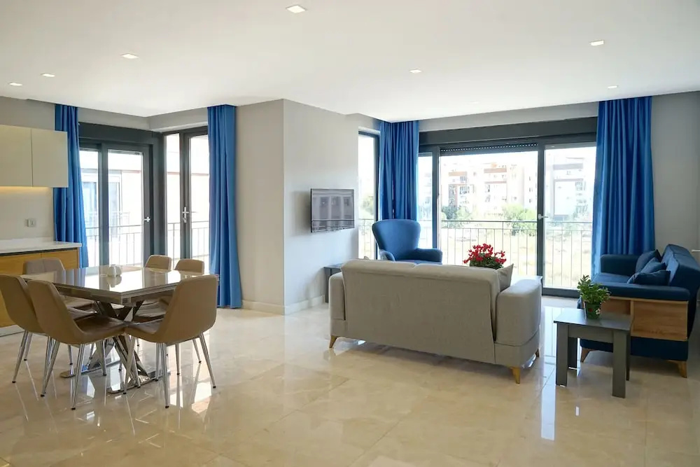 2 Bedrooms Family Apartment