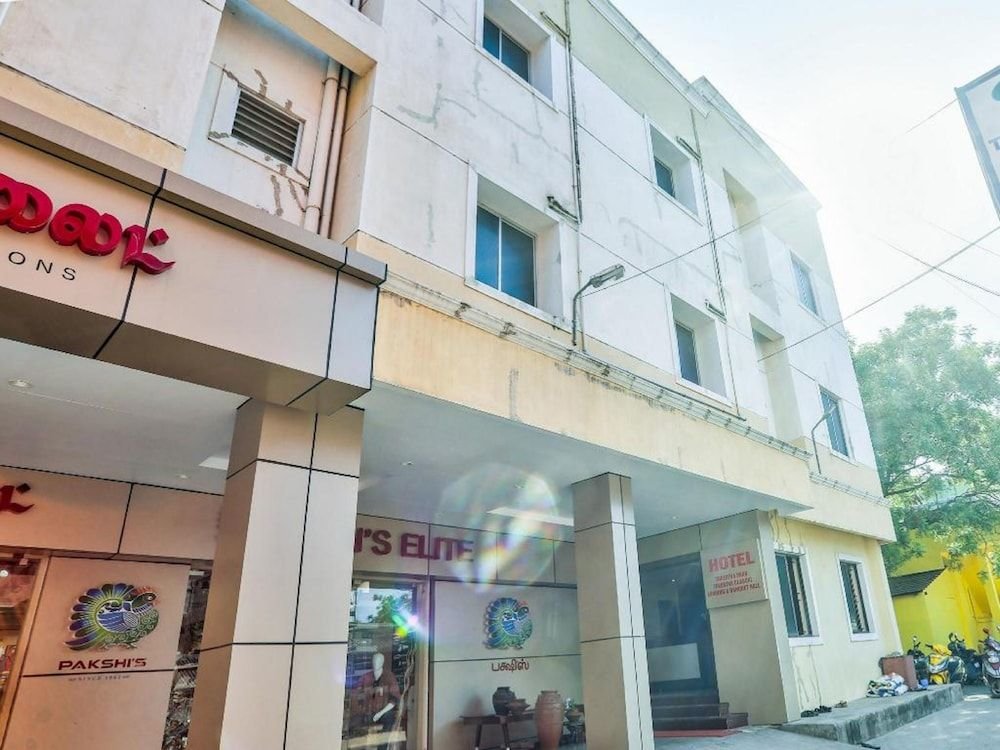 Hotel Theertha Park image