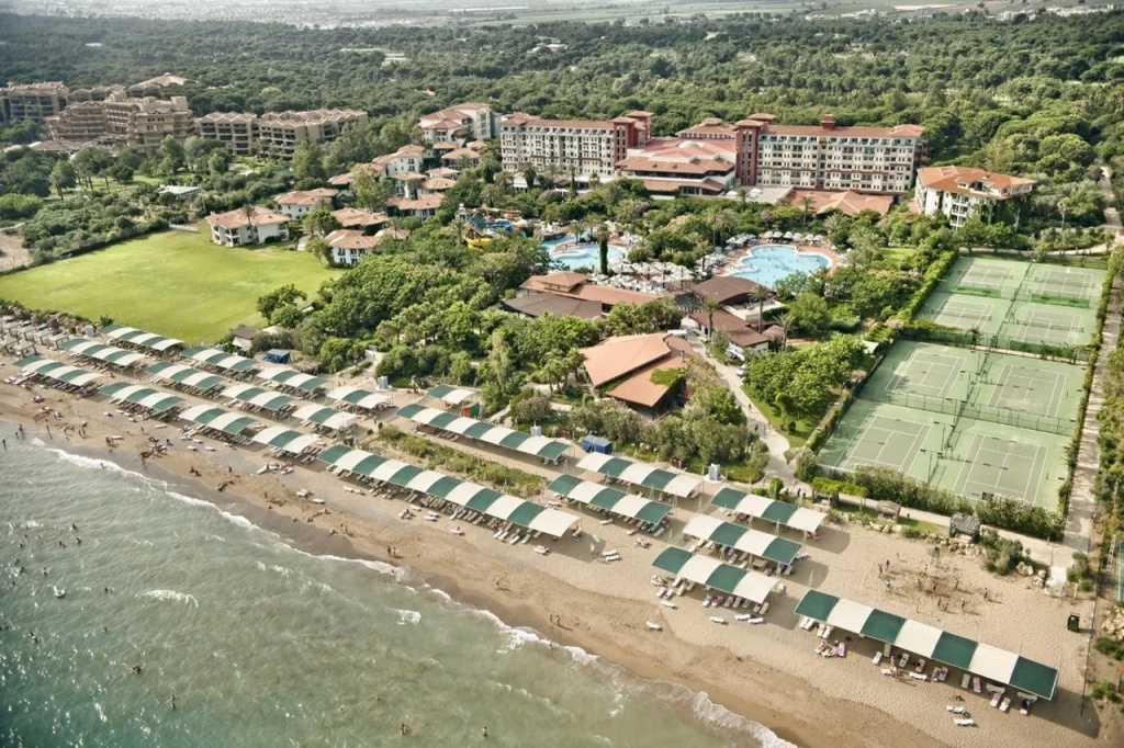 Beach & Waterfront