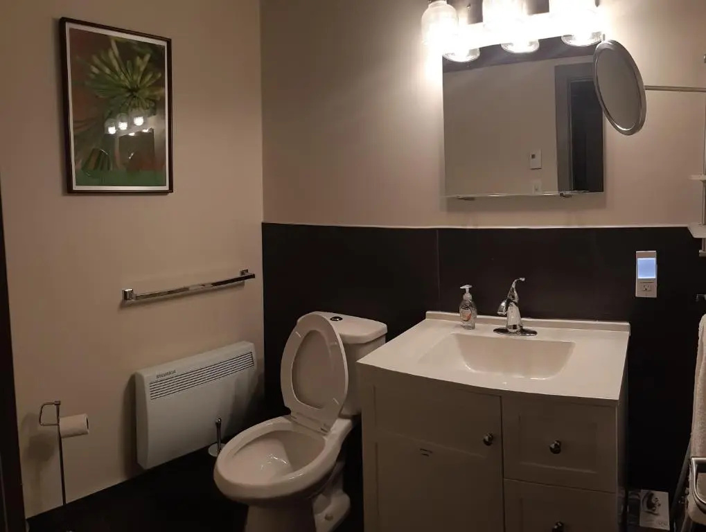 Economy room