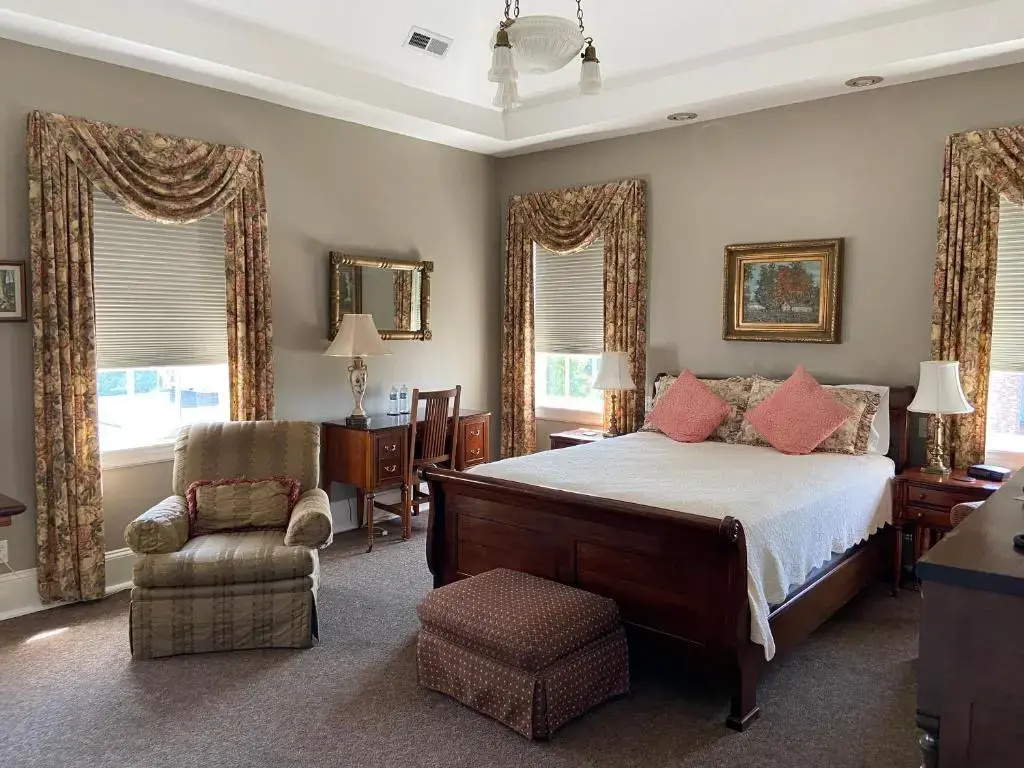 Double Cottage (full double bed)