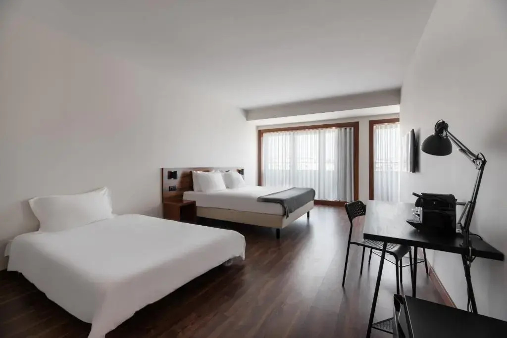 Premium Suite