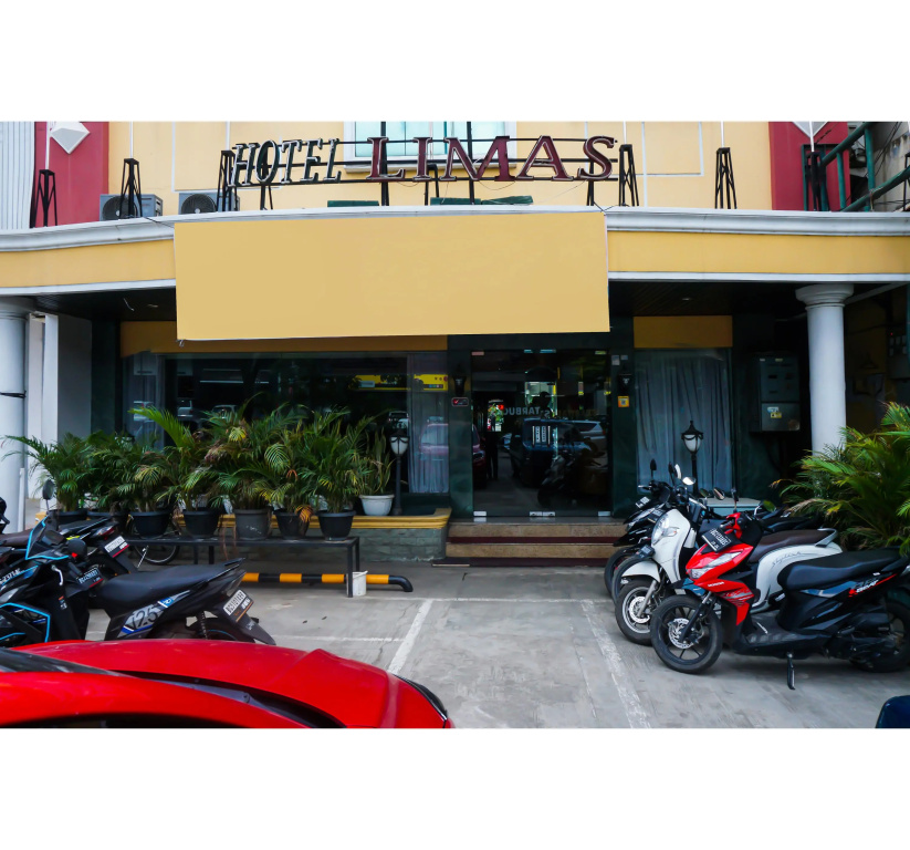 Collection O 92690 Hotel Limas