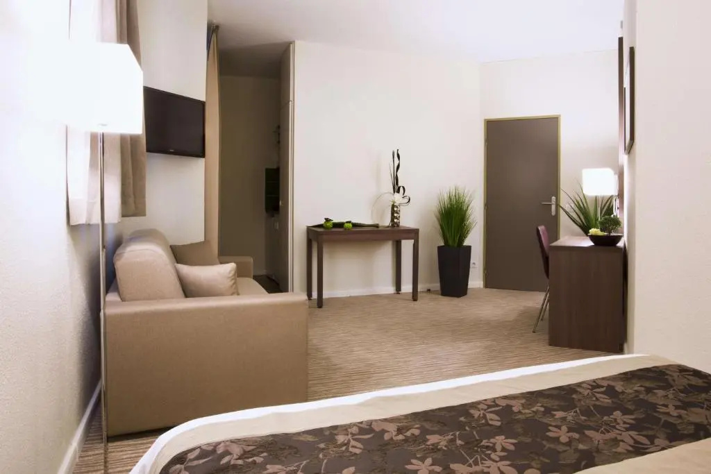 Kyriad Chambery Centre Curial - Chambres