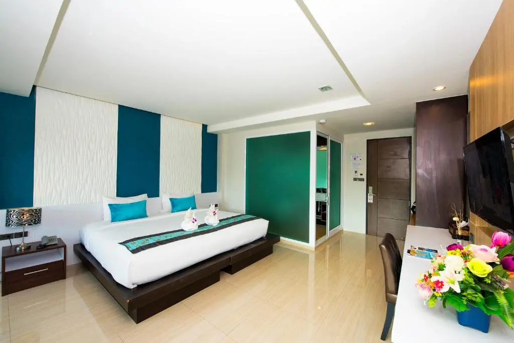 Superior Double room (full double bed)